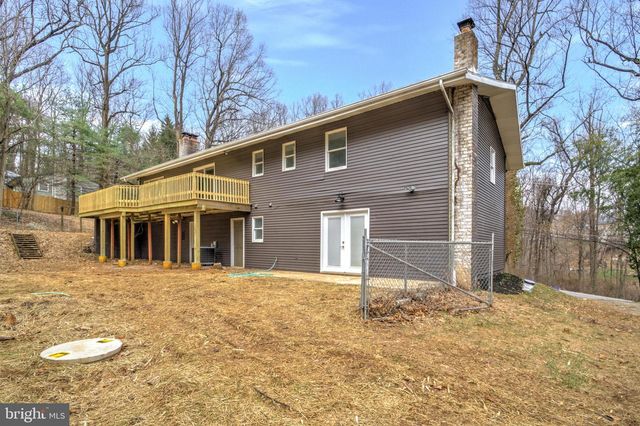 704 FISHING CREEK RD, New Cumberland, PA 17070
