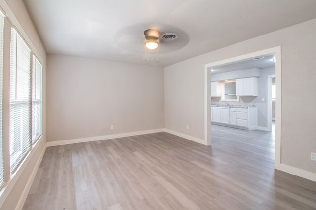 2417 E 28th Street, Lubbock, TX 79404