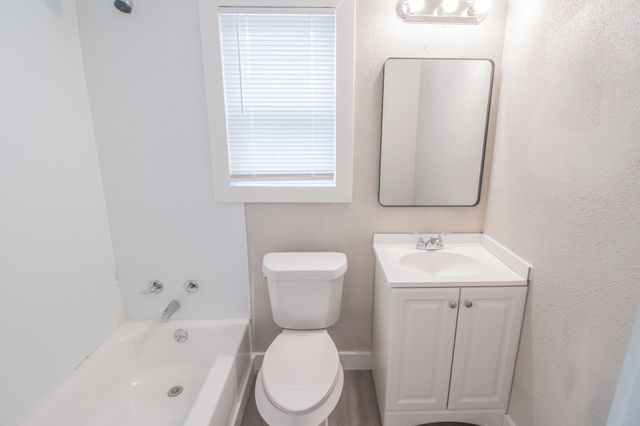 2417 E 28th Street, Lubbock, TX 79404