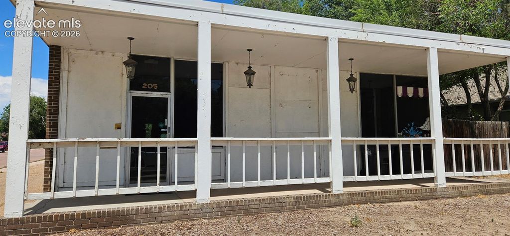 205 E Iowa Avenue, Fountain, CO 80817 — exterior
