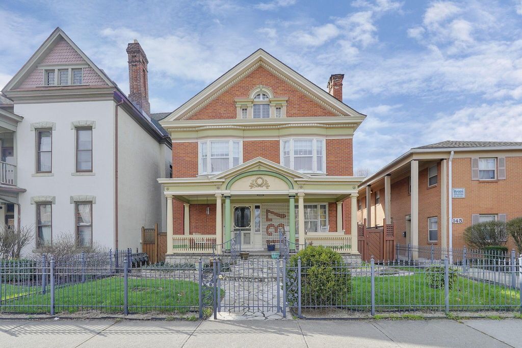 137 King Avenue, Columbus, OH 43201