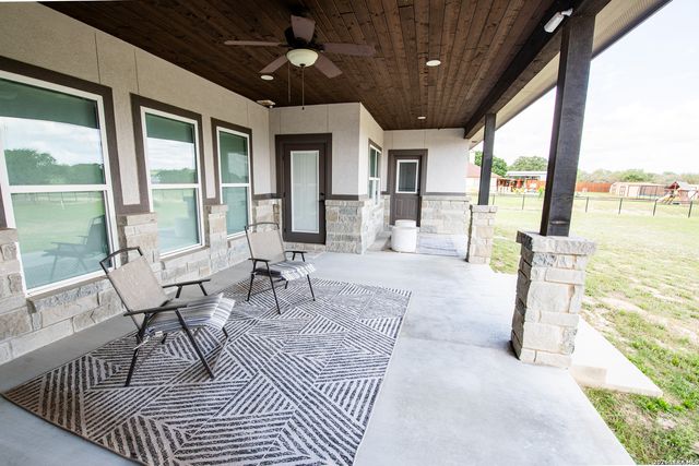 104 N Tranquility, La Vernia, TX 78121