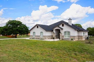 104 N Tranquility, La Vernia, TX 78121
