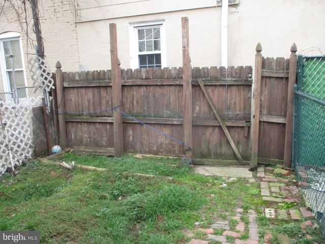 1016 CHESTNUT ST, Wilmington, DE 19805