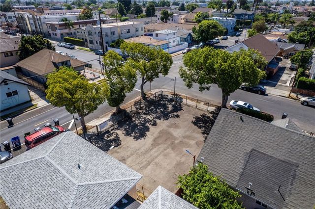 951 W 42nd, Los Angeles, CA 90037