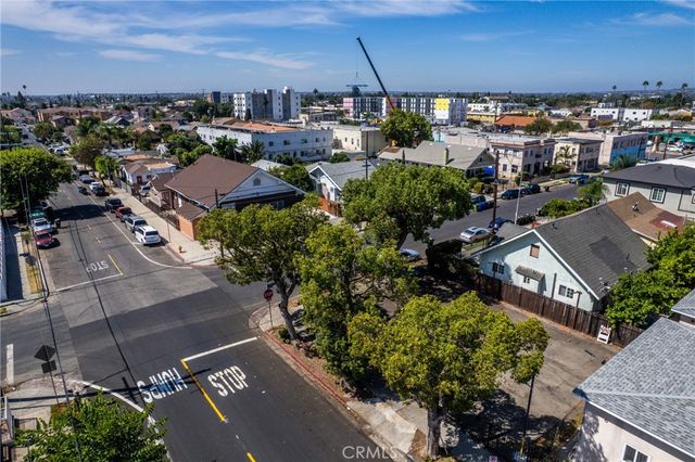 951 W 42nd, Los Angeles, CA 90037