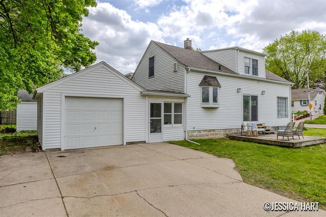 851 Hollywood Street, Grand Rapids, MI 49505
