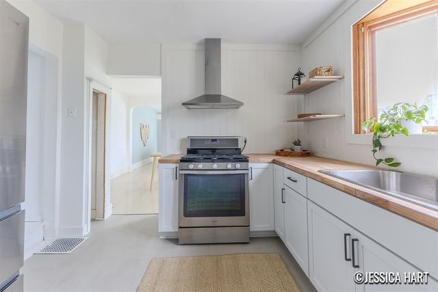 851 Hollywood Street, Grand Rapids, MI 49505