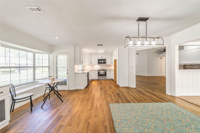5434 Peninsula Way, Garland, TX 75043
