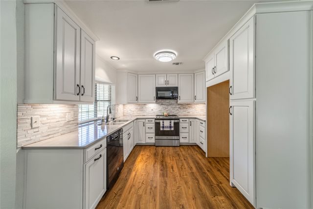 5434 Peninsula Way, Garland, TX 75043