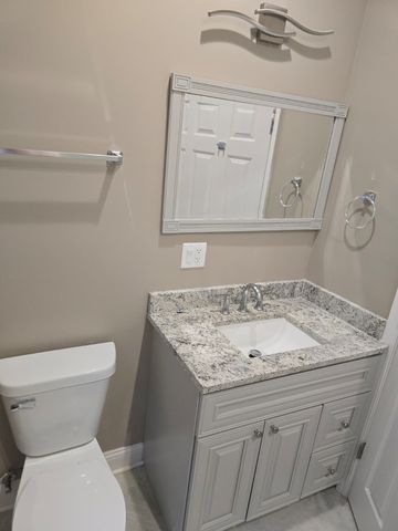 35 N Mayfield Avenue, Chicago, IL 60644