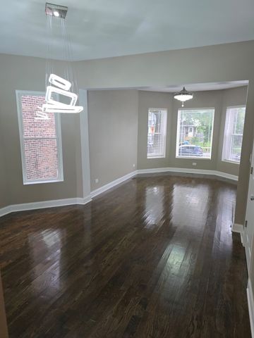 35 N Mayfield Avenue, Chicago, IL 60644