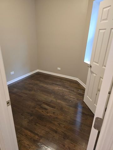 35 N Mayfield Avenue, Chicago, IL 60644