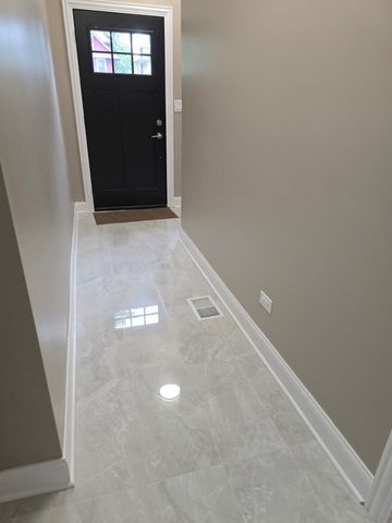 35 N Mayfield Avenue, Chicago, IL 60644