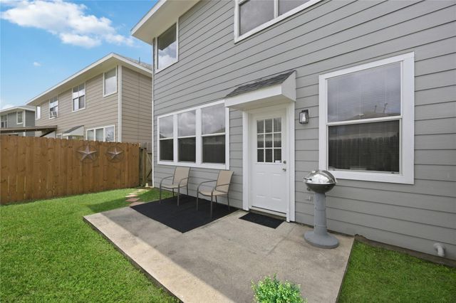 8813 Elm Drake Lane, Humble, TX 77338