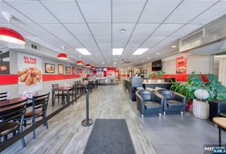 17 Central Avenue, Midland Park, NJ 07432