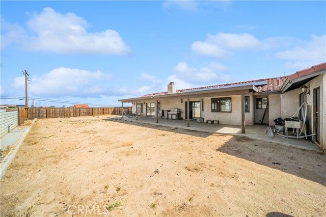8058 Gaylop, Hesperia, CA 92345