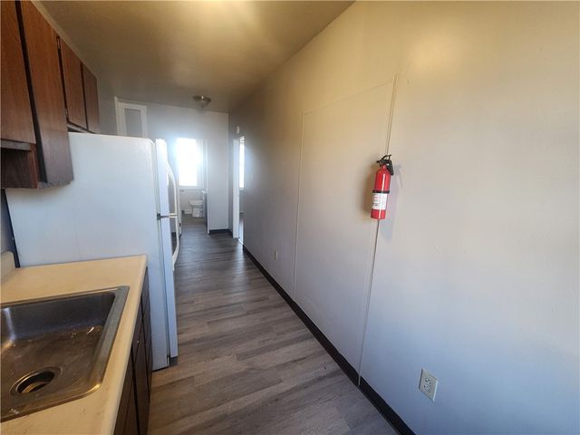 306 Campbell St, Mckees Rocks, PA 15136