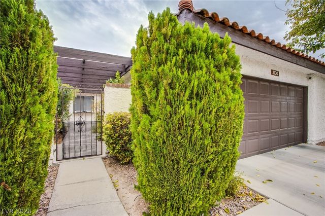 3130 Espanol Drive, Las Vegas, NV 89121