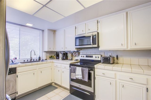 3130 Espanol Drive, Las Vegas, NV 89121