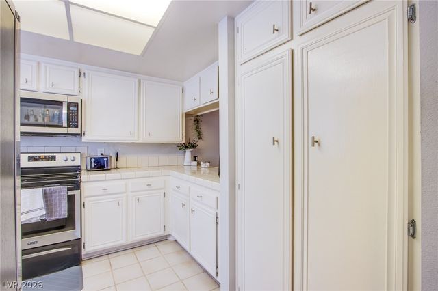 3130 Espanol Drive, Las Vegas, NV 89121