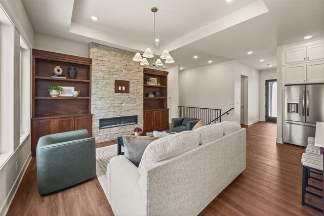 2642 SE Steele Drive, Waukee, IA 50263