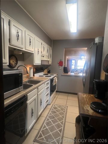 2715 Haskell Boulevard 2715, Muskogee, OK 74403