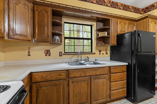 189 High Ridge Road, Marshfield, MO 65706