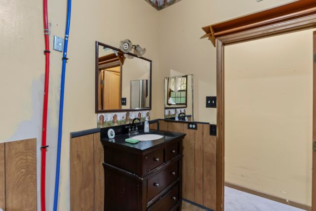 189 High Ridge Road, Marshfield, MO 65706