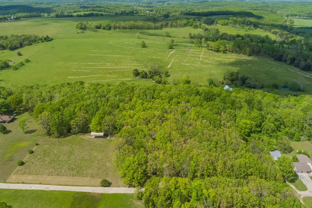 189 High Ridge Road, Marshfield, MO 65706