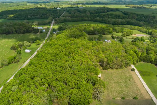 189 High Ridge Road, Marshfield, MO 65706