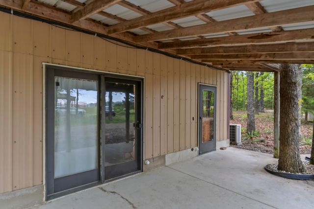 189 High Ridge Road, Marshfield, MO 65706