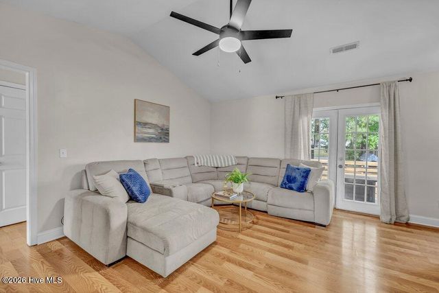 1049 Jt Westfield Drive, Leland, NC 28451