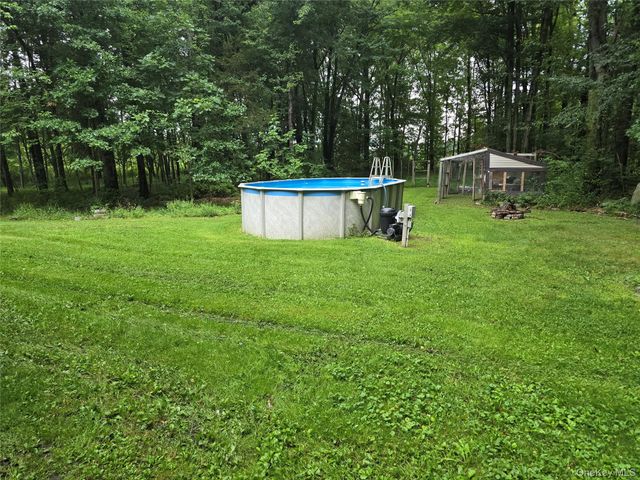 8 Kayleigh Drive, New Paltz, NY 12561