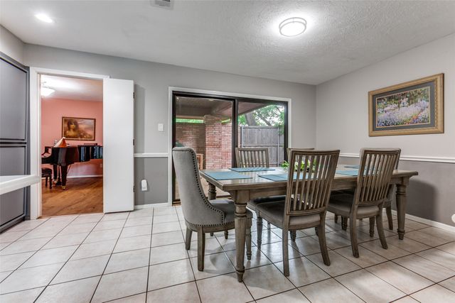 236 Valley Creek Place, Richardson, TX 75080