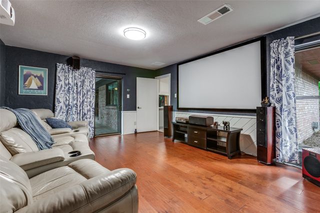 236 Valley Creek Place, Richardson, TX 75080