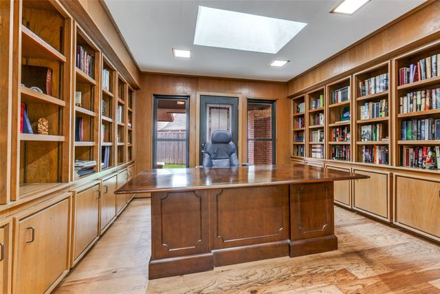 236 Valley Creek Place, Richardson, TX 75080