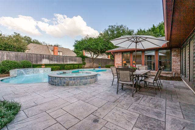 236 Valley Creek Place, Richardson, TX 75080