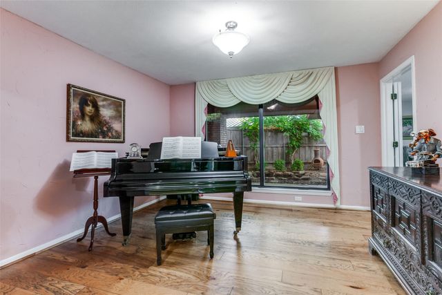 236 Valley Creek Place, Richardson, TX 75080