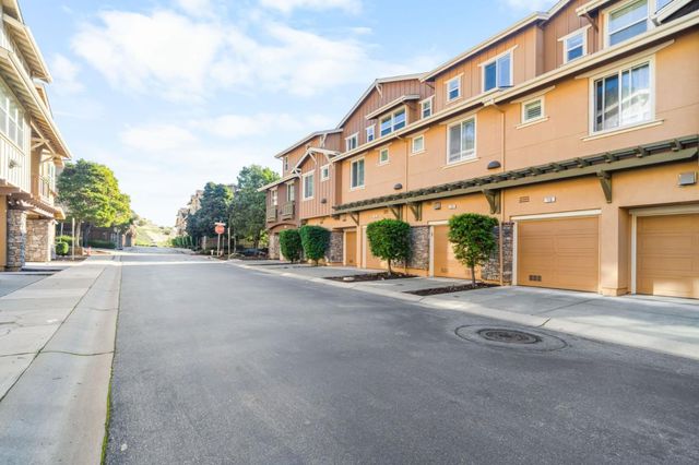 118 W Crystal Cove Terrace, San Francisco, CA 94134