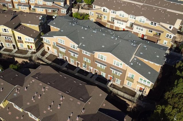 118 W Crystal Cove Terrace, San Francisco, CA 94134