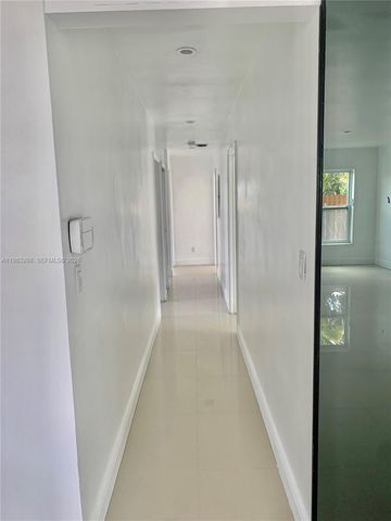 9798 SW 158th St, Miami, FL 33157