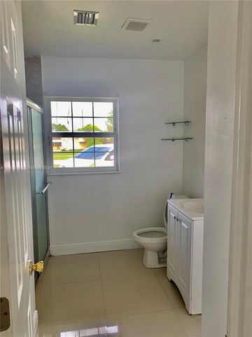 9798 SW 158th St, Miami, FL 33157