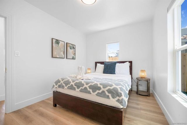 1817 19 Sunset Cliffs Blvd, San Diego, CA 92107