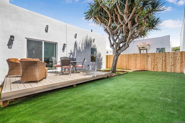 1817 19 Sunset Cliffs Blvd, San Diego, CA 92107