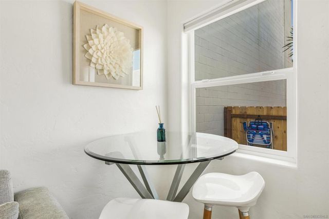 1817 19 Sunset Cliffs Blvd, San Diego, CA 92107