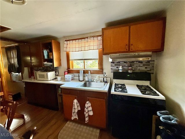 118 Wall, Weirton, WV 26062