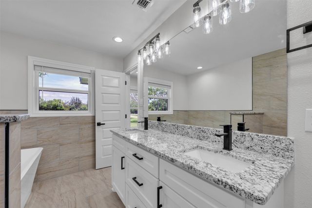 313 County Road 805a, Cleburne, TX 76031