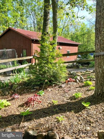 330 SIDELING MOUNTAIN DR, Slanesville, WV 25444
