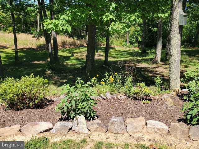 330 SIDELING MOUNTAIN DR, Slanesville, WV 25444